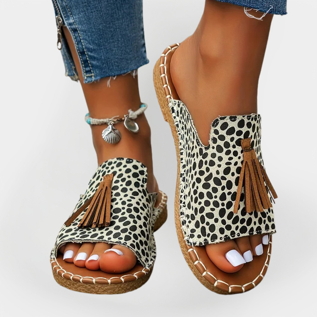 Sandales impressionnantes faites à la main avec des franges