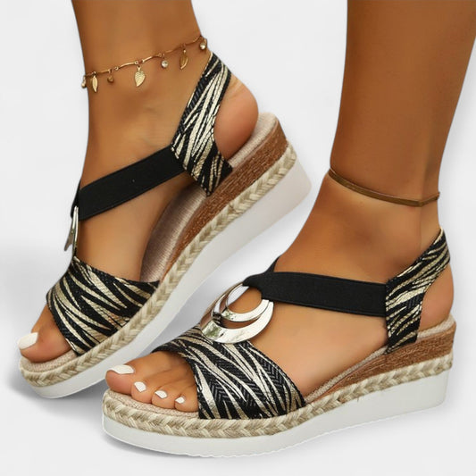 Sandales romaines avec tressage