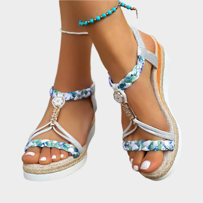 Sandales avec semelle confortable et plateforme
