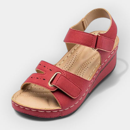 Sandale ouverte au design stylé
