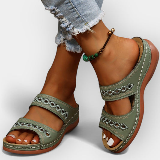 Sandales Anatomiques au Design Élégant