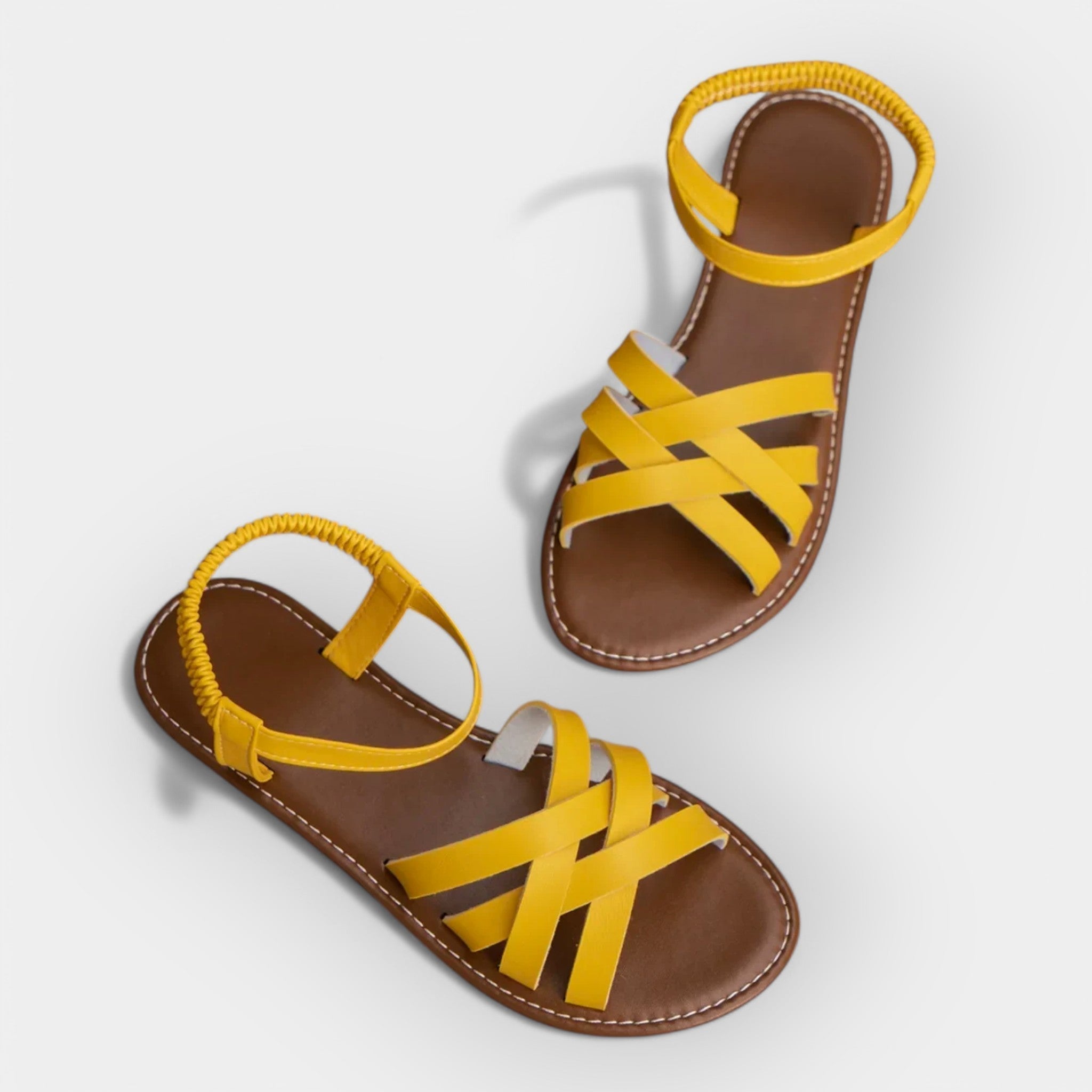 Sandales faites à la main avec des sangles réglables