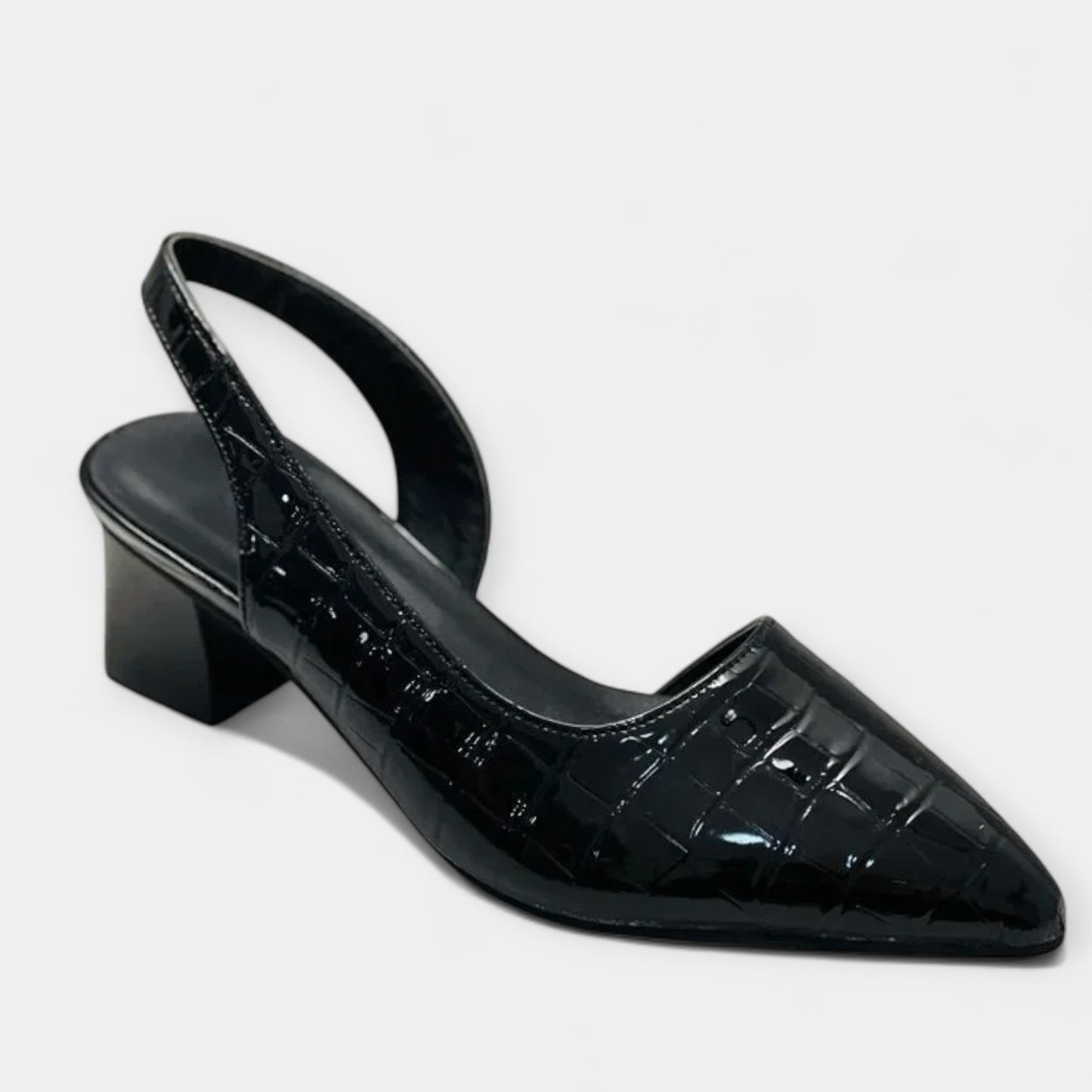 Chaussures avec des détails luxueux