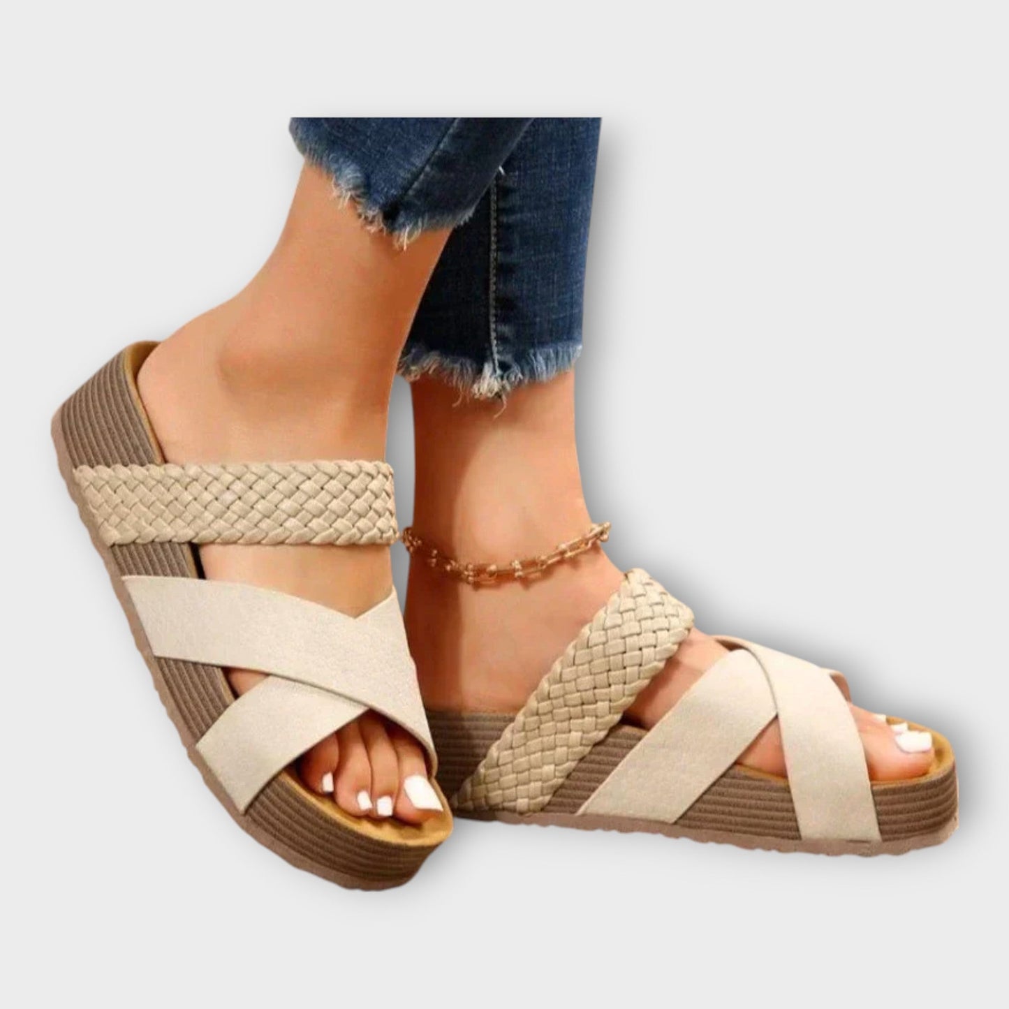 Sandales à Plateforme avec Détails Tressés et Larges Bandes